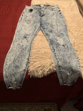 Size 14 Forever 21+ Factory Distressed Light Blue Denim Skinny Jeans